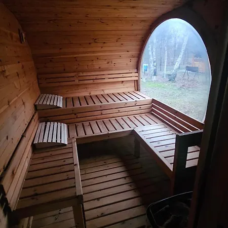 Holiday home Domek Nad Stawem Agroturystyka *